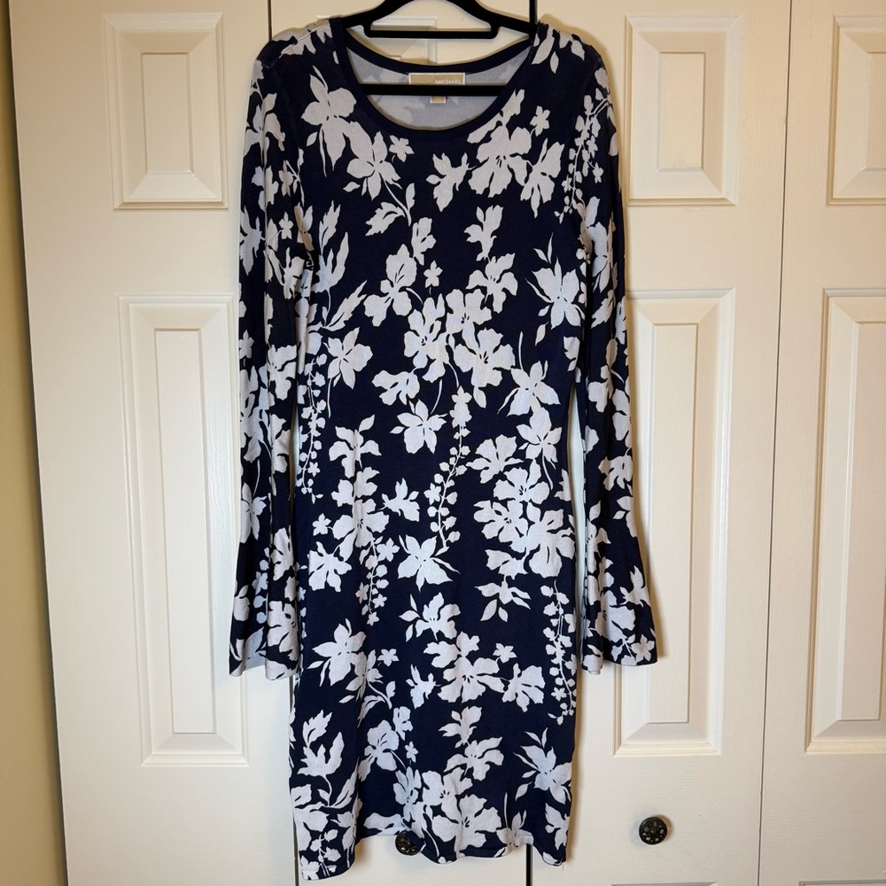 Michael Kors Navy and White Floral Navy Stretch-Viscose Bell-Cuff Sleeves Size M